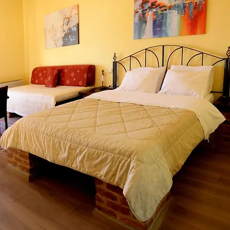 Loggas Hotel 3*