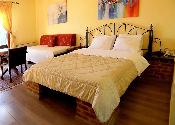 Loggas Hotel 3*
