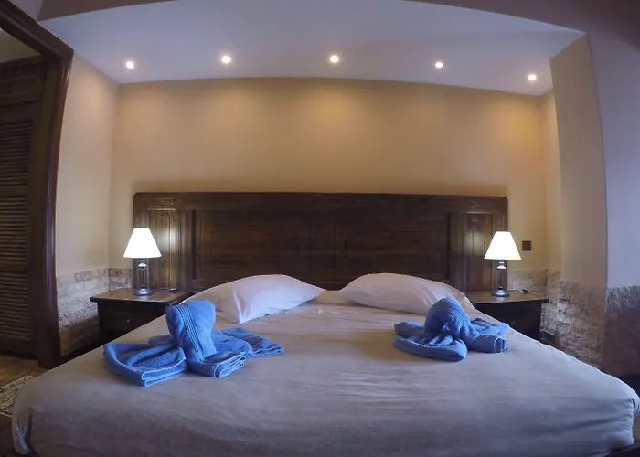 Loggas Hotel 3*
