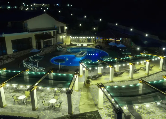 Loggas Hotel 3*