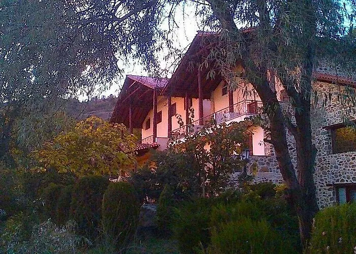 Loggas Hotel 3*